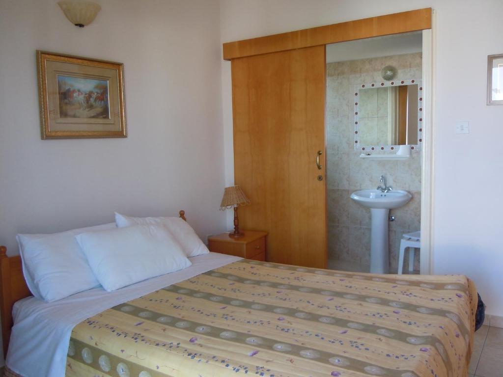 Rododafni Villas Klorakas Quarto foto
